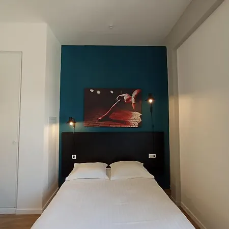 Nemea Coliseum Centre Aparthotel 3*