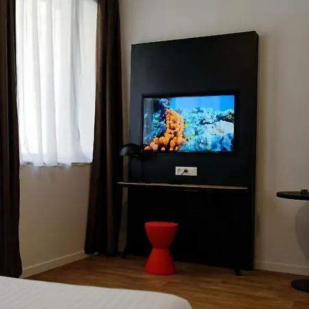 Aparthotel Nemea Coliseum Centre