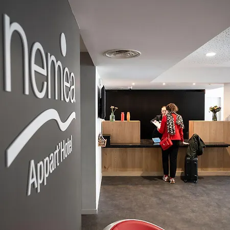 Nemea Coliseum Centre شقة فندقية أميا