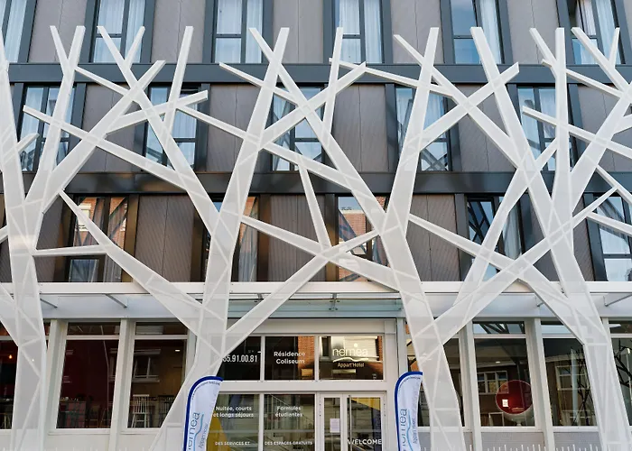 Aparthotel Nemea Coliseum Centre 3*